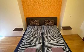 Ik Apartment